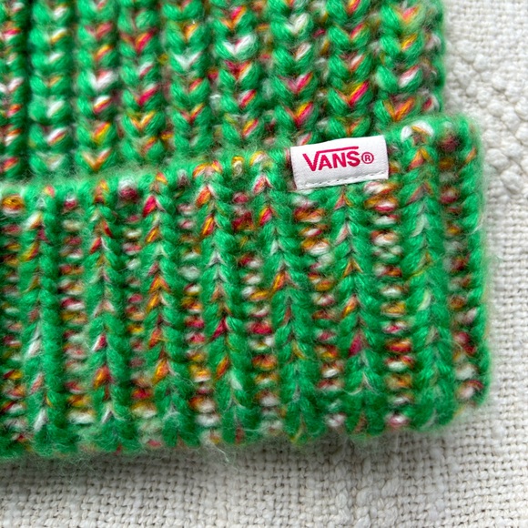 New VANS Knit Patch Beanie - Picture 7 of 7